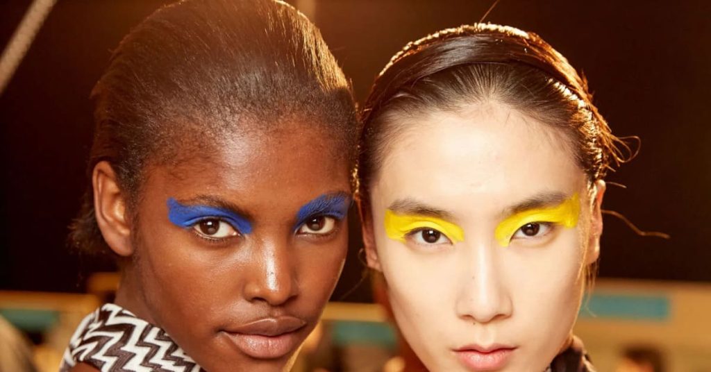 noura exclusive not to wear heavy makeup